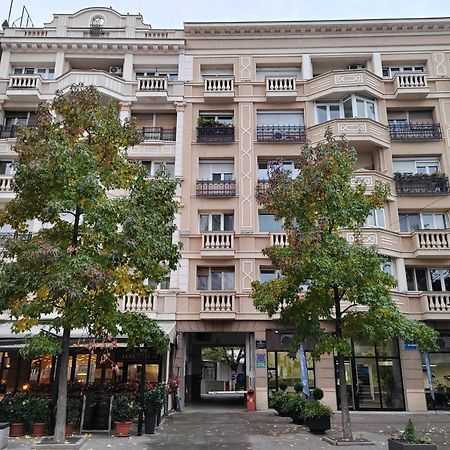City Sqare Apartment Verde Скопье Экстерьер фото