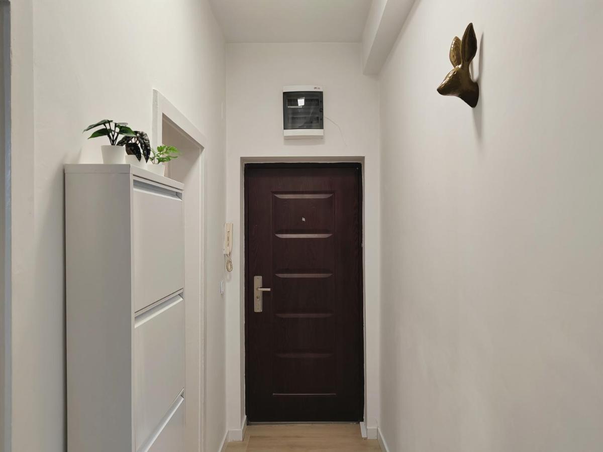 City Sqare Apartment Verde Скопье Экстерьер фото